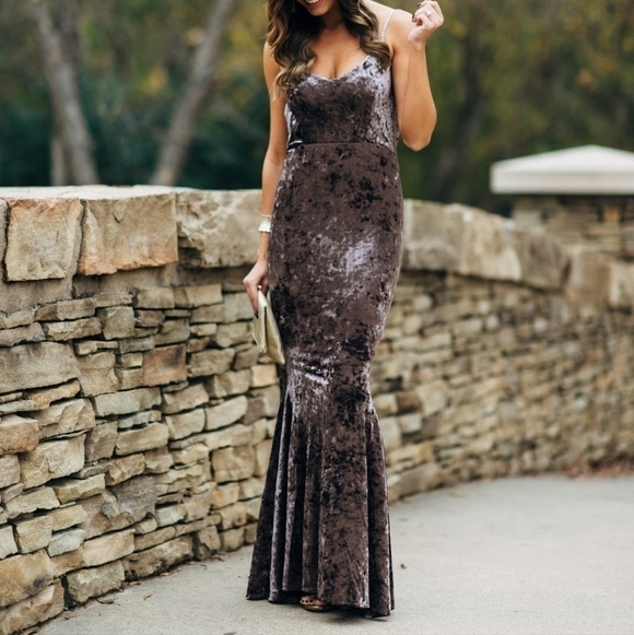 L • Olivaceous • Mermaid Backless Crushed Velvet Gown - Picture 1 of 7